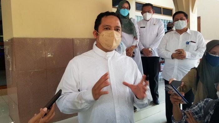 Wali Kota Tangerang, Arief R Wismansyah saat ditemui di kantornya untuk memberikan keterangan soal lurah yang melakukan pungli, Jumat (6/8/2021).