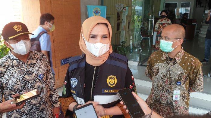 Kepala Kantor Pelayanan Utama (KPU) Bea Cukai Bandara Soekarno-Hatta, Finari Manan ketika ditemui di kantornya, Sabtu (21/5/2022).