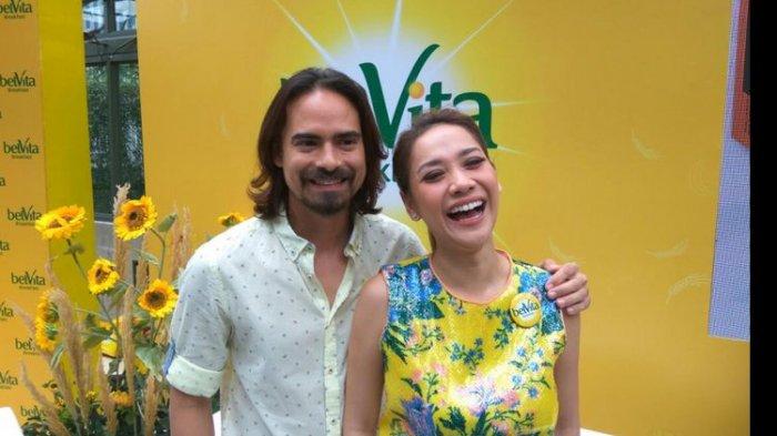 Bunga Citra Lestari dan Ashraf Sinclair membiasakan diri untuk bangun lebih pagi.