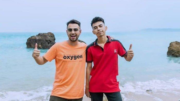 Dimas Ramadhan bersama Raffi Ahmad di Sumba