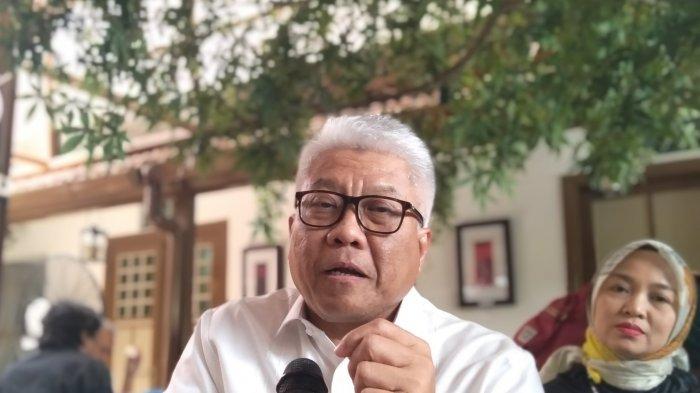 Direktur Utama PT Jakarta Propertindo (Jakpro), Dwi Wahyu Daryoto, saat konferensi pers, di kawasan Jalan Taman Kebon Sirih, Jakarta Pusat, Rabu (21/8/2019).