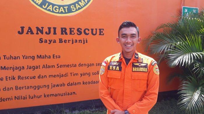 Esa Asep Saefudin, anggota Basarnas Jakarta yang ditugaskan di KN Wisnu dalam operasi pencarian Pesawat Sriwijaya Air SJ 182 pada Senin (25/1/2021).