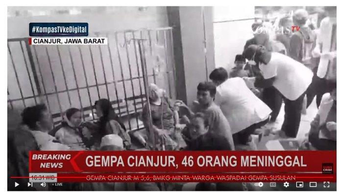 Bupati Cianjur Herman Suherman menyebut gempa di Cianjur, Jawa Barat menyebabkan 46 orang meninggal dunia. Sementara itu korban terluka bergeletakan di halaman rumah sakit.