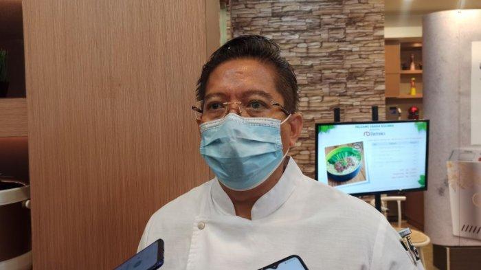 Vice President Indonesian Chef Association (Asosiasi Ahli Kuliner Indonesia) Handry Wahyu saat ditemui di Kelapa Gading, Jakarta Utara, Rabu (10/2/2021).