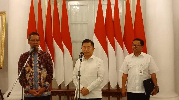 Pj Gubernur DKI Heru Budi Hartono bersama Menteri Perencanaan Pembangunan Nasional / Bappenas RI Suharso Monoarfa di Balai Kota Jakarta, Gambir, Jakarta Pusat, Kamis (24/11/2022).