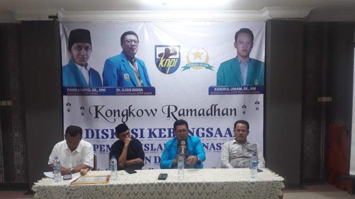 Ketua Umum Dewan Pengurus Pusat Komite Nasional Pemuda Indonesia (DPP KNPI), Dr. Ilyas Indra dan Ketua Majelis Pemuda Indonesia (MPI) DPP KNPI Fahd El Fouz Arafiq menggelar diskusi kongkow Ramadan.