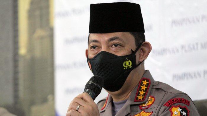 Kepala Kepolisian Republik Indonesia Jenderal Polisi Listyo Sigit Prabowo saat menggelar konferensi pers seudai melakukan pertemuan di kantor PP Muhammadiyah, Menteng, Jakarta Pusat, Jumat (29/1/2021). Dalam kunjungannya Kapolri kali ini merupakan bentuk silaturahmi antara Polri dengan ormas-ormas islam yang ada dan mampu bersinergi untuk sama-sama menjaga keamanan dan ketertiban masyarakat.