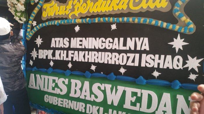 Suasana di rumah duka KH Farurrozi, Jatinegara, Jakarta Timur, Selasa (27/10/2020).