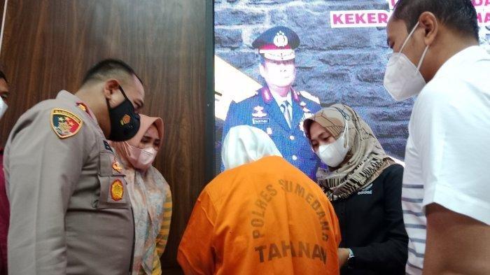 Kepolisian Resor Sumedang menggelar konfrensi pers kasus penyekapan anak berusia 5 tahun di Perumahan Anggrek Regency, Sumedang Utara, Sumedang, Kamis (6/1/2022).