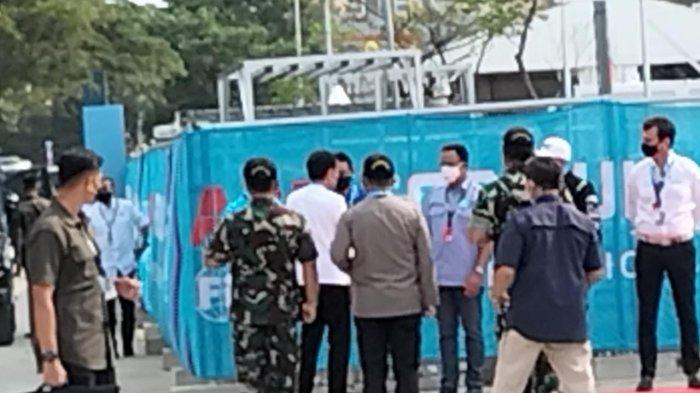 Presiden Joko Widodo menghadiri ajang balap mobil listrik Formula E di Ancol, Pademangan, Jakarta Utara, Sabtu (4/6/2022).