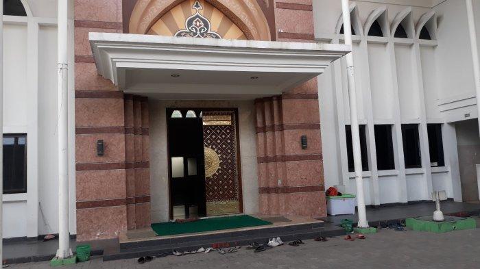 Suasana tampak depan maqam Habib Abdurrahman bin Abdullah Al Habsyi pada Senin (12/4/2021).
