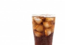 Ingin Kulit Sehat ala Artis Korea? Coba Cuci Muka Menggunakan Air Soda