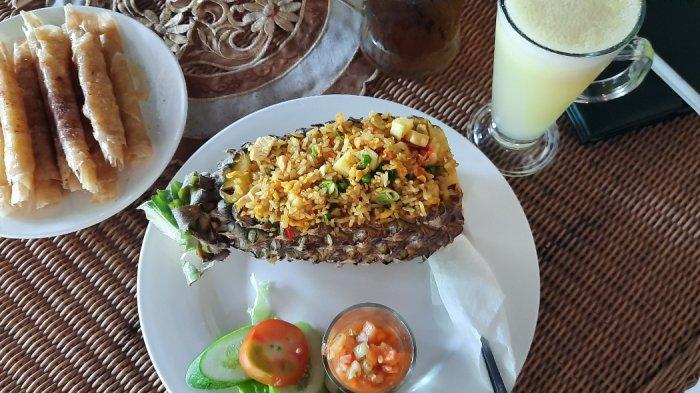Nasi goreng nanas, menu rekomendasi dari The2N Resto.