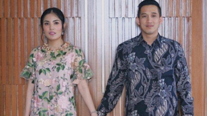 Nindy Ayunda dan suami, Askara Parasady Harsono.