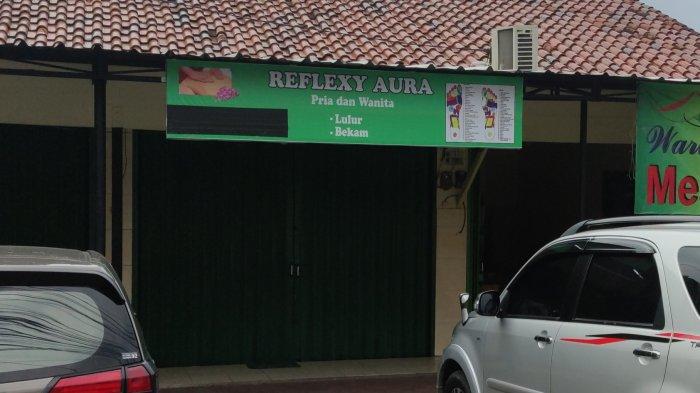 Panti pijat di Sawangan Depok, Jawa Barat, yang digerebek warga.