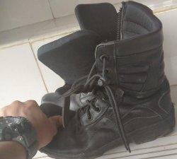 Penampakan Sepatu Seharga Rp 850 Ribu yang Diduga Dikorupsi di Dinas Damkar Depok