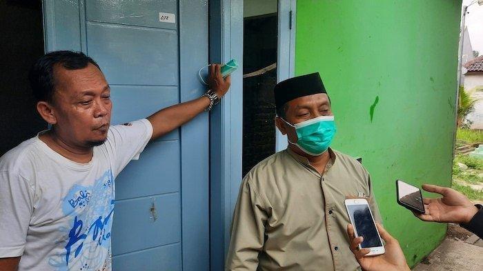 Para tetangga mendiang Ustadz Armand yang ditembak orang tak dikenal pada Sabtu (18/9/2021)