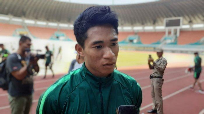 Penyerang seleksi Timnas U19 Indonesia, Serdy Hapyfano saat ditemui di Stadion Pakansari, Bogor, Senin (7/10/2019). (TribunJakarta/Wahyu Septiana).