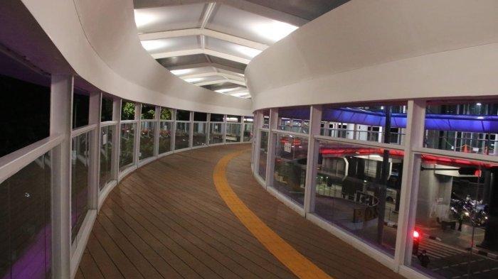 Potret kondisi di dalam halte Cakra Selaras Wahana (CSW) di kawasan Jakarta Selatan.