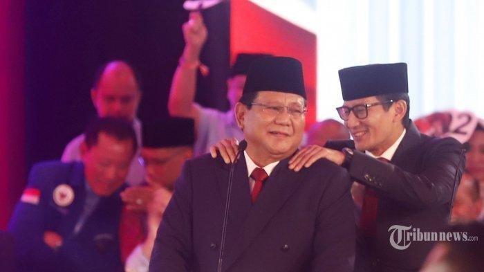 Menteri Pertahanan Prabowo Subianto dan Menteri Pariwisata dan Ekonomi Kreatif Sandiaga Uno.