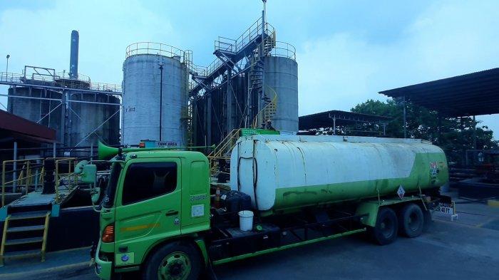 Suasana di lingkungan operasional PT Prasadha Pamunah Limbah Industri (PPLI), Cileungsi, Bogor, Jawa Barat, Rabu (5/5/2021).