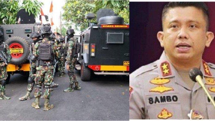 Kendaraan taktis (rantis) Brimob Polri yang disiagakan di depan rumah pribadi Irjen Ferdy Sambo di Jalan Saguling III, Pancoran, Jakarta Selatan, Selasa (9/8/2022).