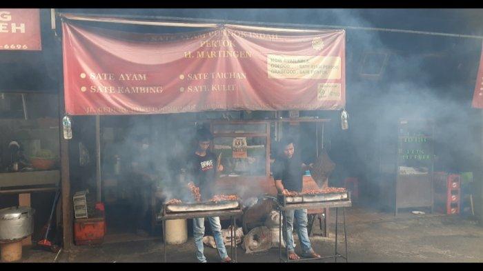 Sate H.Martingen Sakerah atau yang dikenal dengan sebutan Sate Pertok PI atau Sate Ayam Pondok Indah Pertok adalah salah satu kuliner yang cukup terkenal, di kawasan Kebayoran Lama.