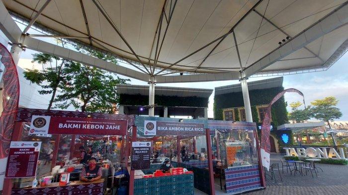 Summarecon Mall Serpong (SMS) kembali bekerja sama dengan Kementerian Pariwisata dan Ekonomi Kreatif (Kemenparekraf) menghadirkan pekan raya produk kreatif dan kuliner Sumatera Utara bertajuk Beli Kreatif Danau Toba dan Pesona Kuliner Danau Toba (PKDT), Minggu (14/2/2021).