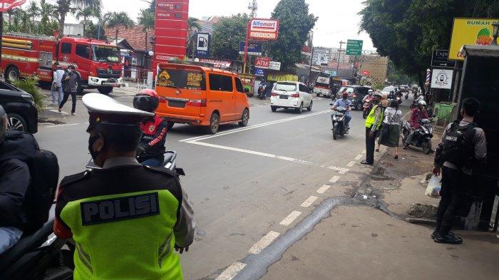 Suasana pengamanan sidang kedua praperadilan di Pengadilan Negeri Jakarta Selatan, Pasar Minggu pada Selasa (5/1/2021).