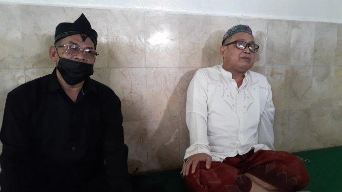 TB Sos Rendra dan Abdul Haris di Keramat Tajug, Serpong, Tangsel, Minggu (9/5/2021).