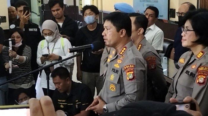 Kabid Humas Polda Metro Jaya Kombes Endra Zulpan saat konferensi pers penetapan tersangka Rizky Billar di Polres Metro Jakarta Selatan, Rabu (12/10/2022).