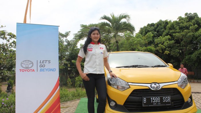 Alinka Hardianti dan New Agya