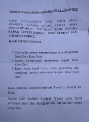 Ratusan Warga Datangi Kantor Camat Semurup, Ini Tuntutannya