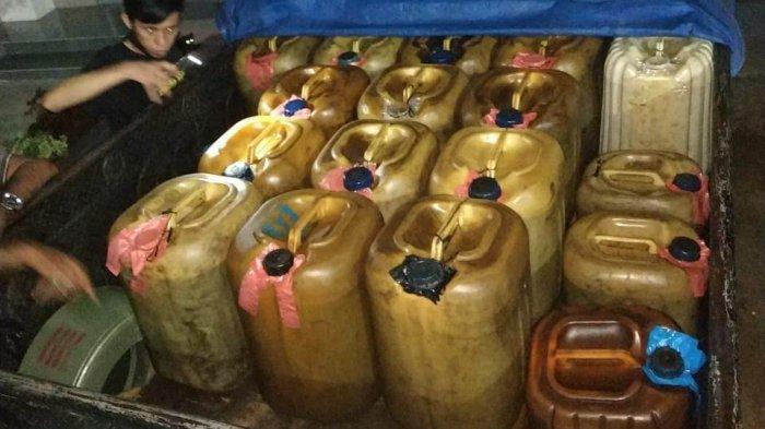 56 galon bahan bakar bersubsidi yang diamankan Satreskrim Polres Bungo adalah mahasiswa, Sabtu (16/1/2021).