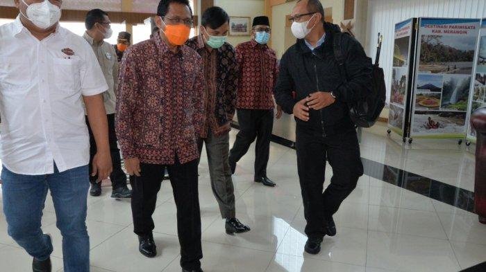 Pjs Gubernur Ardy Daud sambut kedatangan Kapolda Jambi Irjen Albertus Rachmad Wibowo