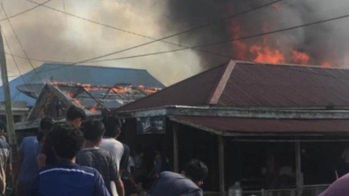 Kebakaran kembali terjadi di Kabupaten Tanjung Jabung Timur (Tanjabtim), satu unit rumah warga Mendahara Ilir ludes dilalap si jago merah, Selasa (24/11/2020).