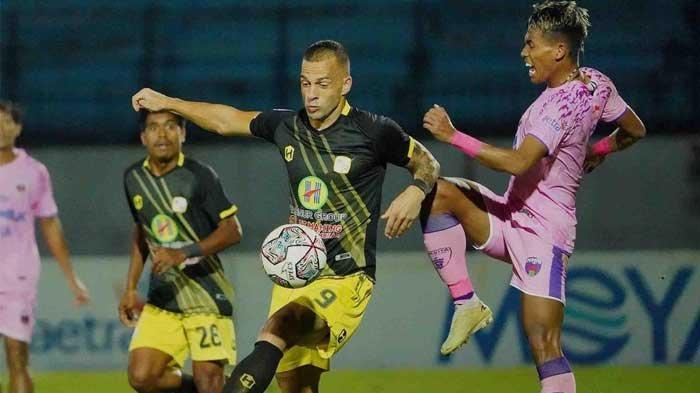 Laga Liga 1 Indonesia, antara Persita vs Barito