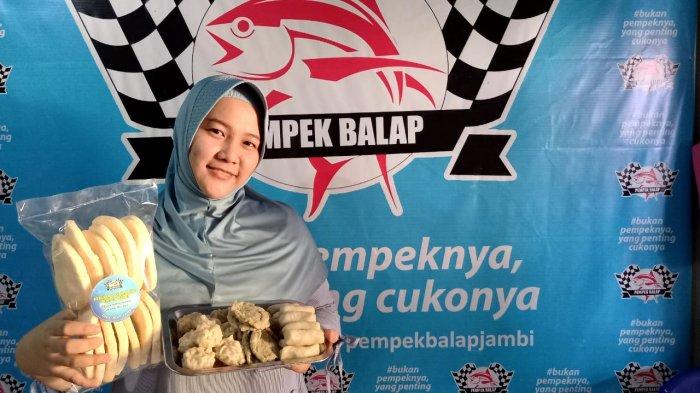 Mengenal Maya Puspita Perantau Yang sukses Dengan Usaha Pempek Balap