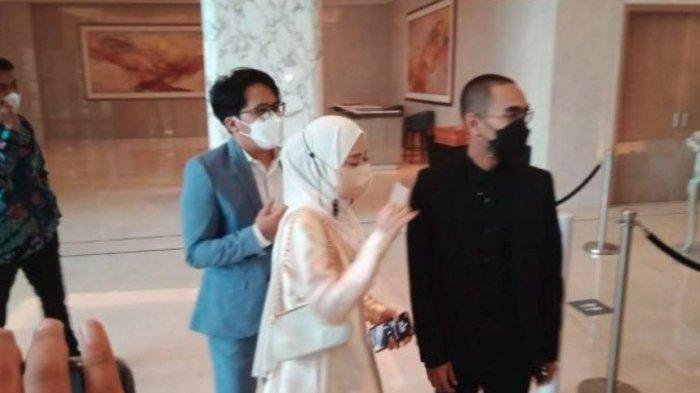 Nissa Sabyan dan Ayus Sabyan
