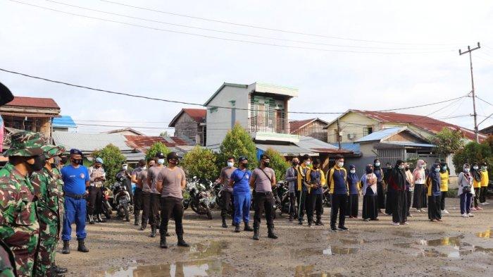 Pada hari Jumat, 18 Desember 2020 diadakan Kegiatan Gotong royong bersama Pemda/ Forkopimda, Kepolisian dan Masyarakat di Pasar Parit 1 Kel. Tungkal Harapan Kec. Tungkal Ilir Kab. Tanjab Barat.