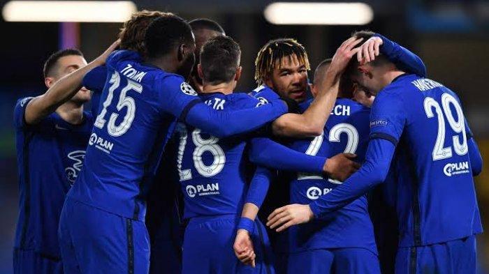 Para pemain Chelsea melakukan selebrasi usai mencetak gol ke gawang Atletico Madrid di laga Liga Champions.