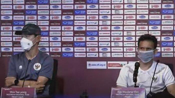 Shin Tae-yong dan Egy Maulana Vikri dalam konferensi pers Jelang duel timnas Indonesia Vs Vietnam dalam lanjutan Kualifikasi Piala Dunia 2022 zona Asia grup G, Minggu (6/6/2021).