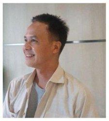 Foto Ganjar Berambut Hitam Muncul di Tengah Perbincangan Pemimpin Berambut Putih