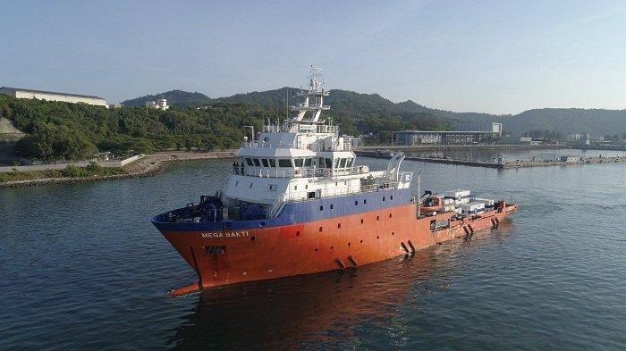 Kapal MV Mega Bakti milik AL Diraja Malaysia turut dikerahkan membantu penyelamatan KRI Nanggala 402.