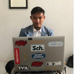 Kiper ketiga PSIS Semarang, Muhammad Fadli Jalani Seminar Proposal Skripsi dari kos rekan satu kampus .