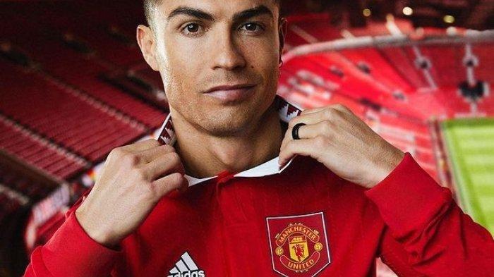 Manchester United turut melibatkan Cristiano Ronaldo dalam sesi perilisan jersey untuk musim 2022/2023.