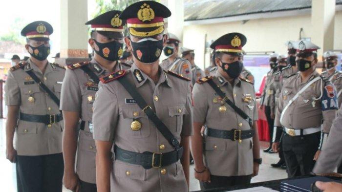 Kepolisian Resor Demak merotasi sejumlah perwira menengah dan perwira pertama. Wakapolres, Kasatlantas, dan tiga Kapolsek diganti.