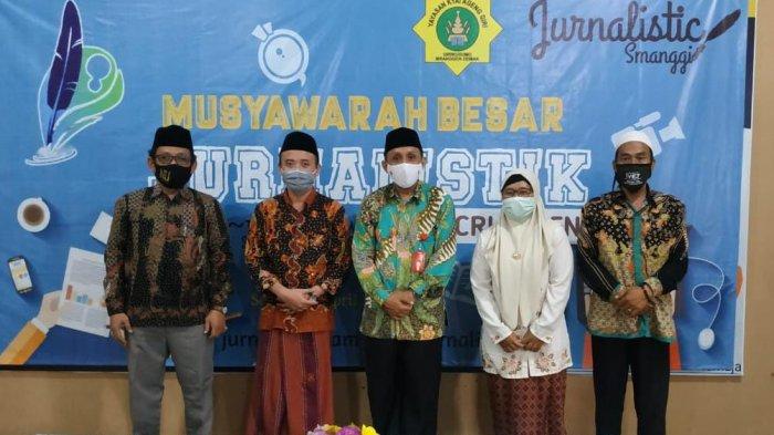 Wakil Rektor 3 Unisvet Dr Tri Leksono di terima Langsung Oleh Kepala sekolah SMA KY Ageng Giri Meranggen dan pengurus Ponpes salaf Girikusumo
