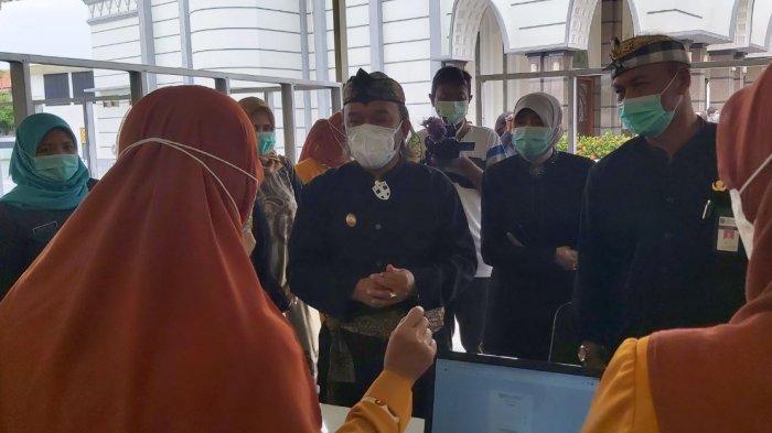 Wakil Wali Kota Tegal Muhamad meninjau tempat vaksinasi Covid-19 di RSU Islam Harapan Anda Kota Tegal, Kamis (14/1/2021).
