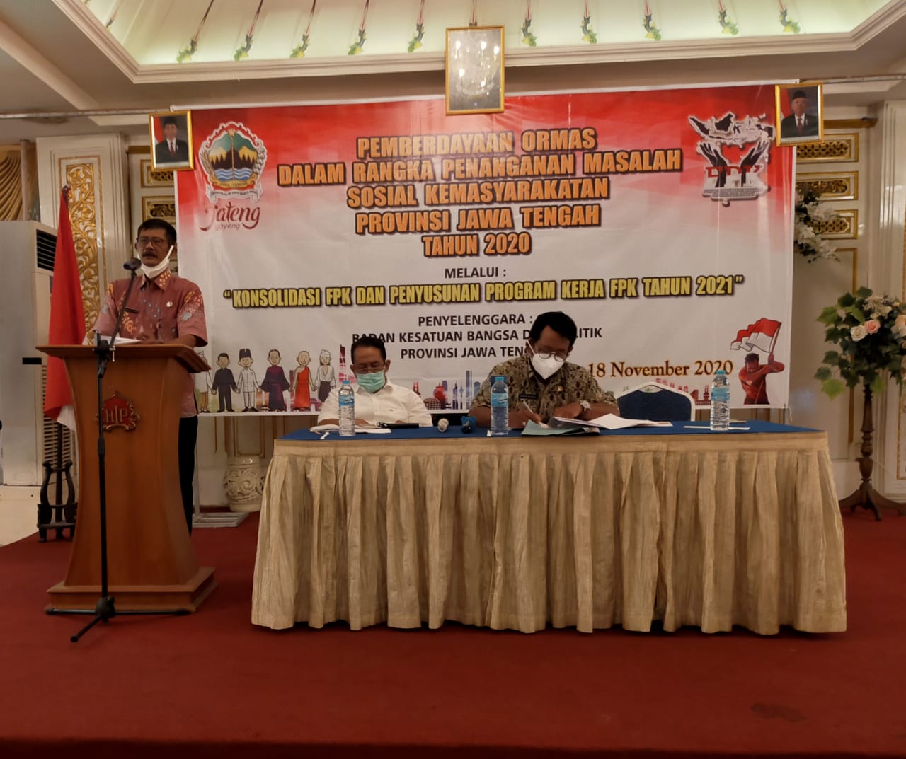 Kegiatan Pemberdayaan Ormas dalam Rangka Penanganan Masalah Sosial Kemasyarakatan yang diselenggarakan Kesbangpol Jateng di Solo, Rabu (18/11/2020).